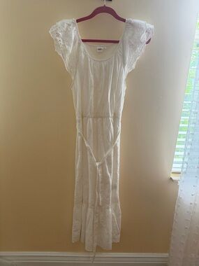 GAP White Eyelet Maxi Robe with Tie Waist